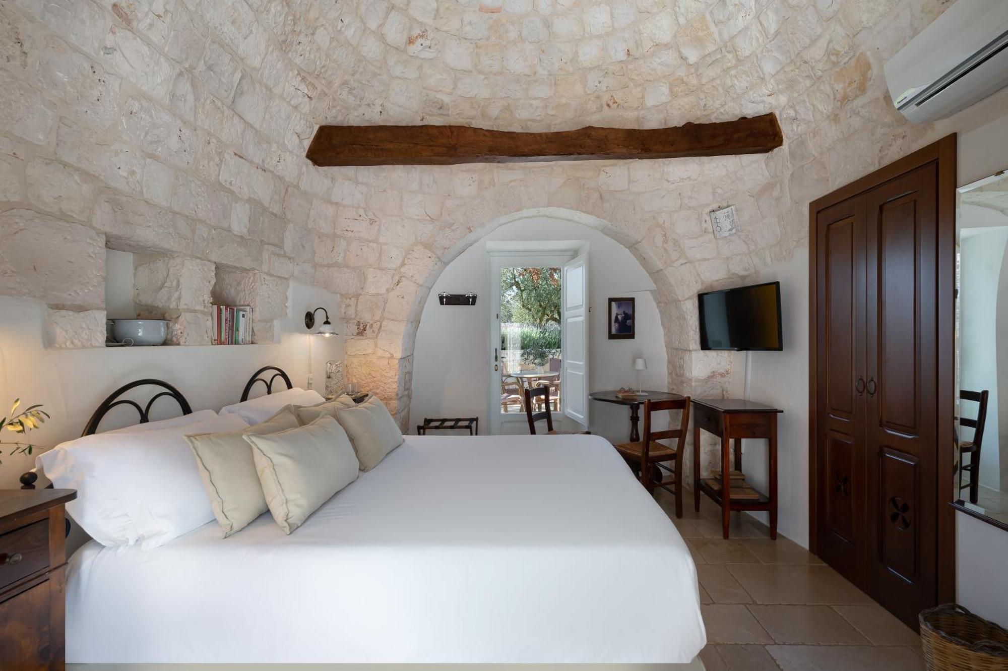 Agriturismo Masseria Aprile Locorotondo Exterior photo